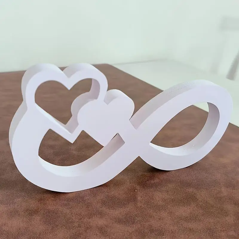 تحفة مكتبية بتصميم قلب لانهائي 3